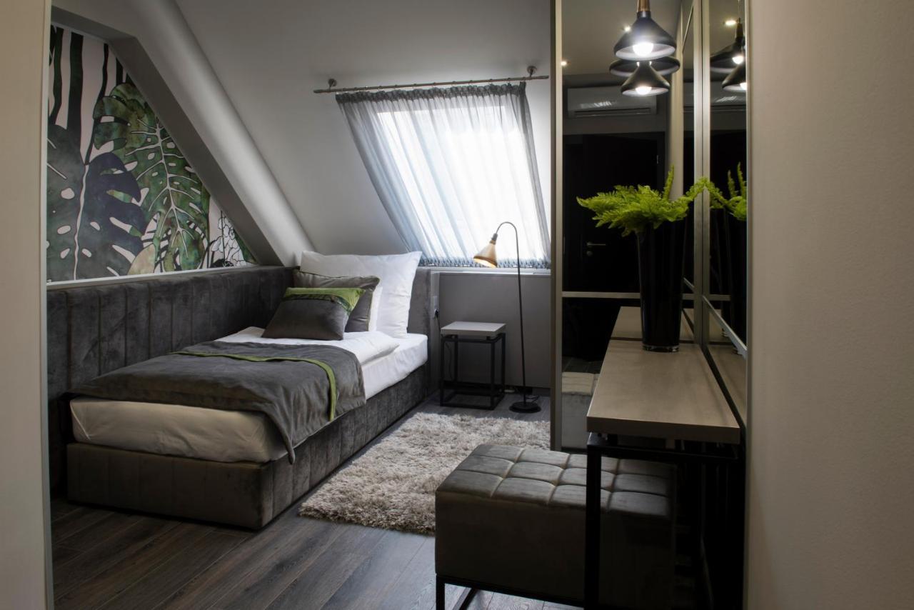 Hotel Central Kecskemét Buitenkant foto